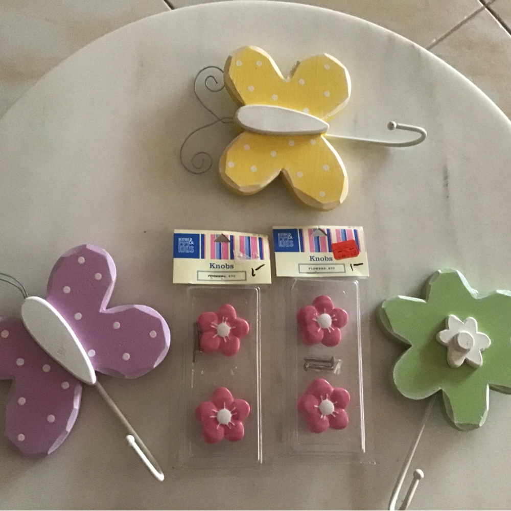 Girls bedroom decor bundle